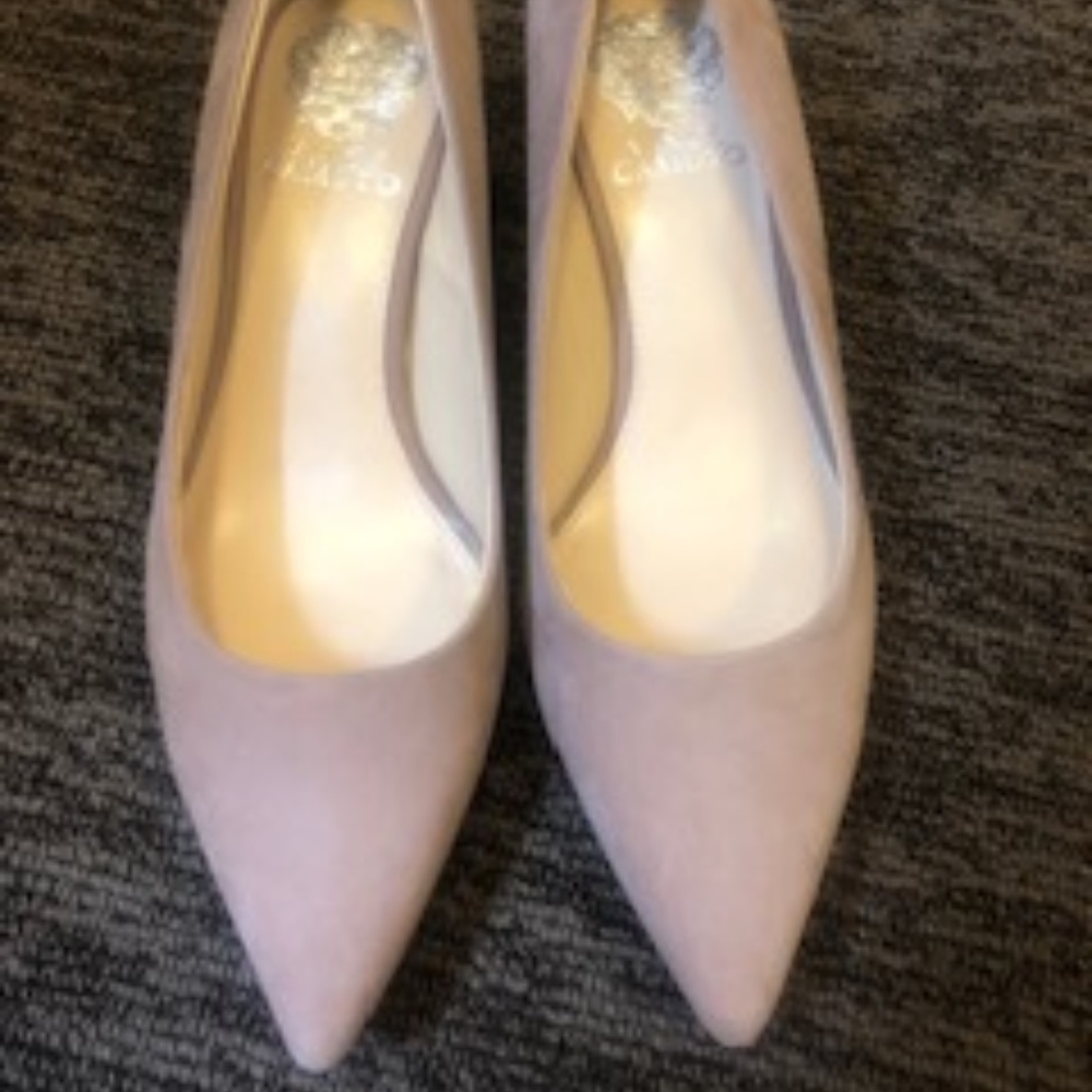 Vince Camuto Block Heel Pump - Size 7